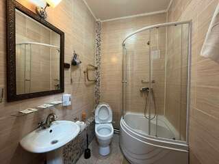 Гостиница Гончаровъ Ульяновск Стандартный семейный номер-6