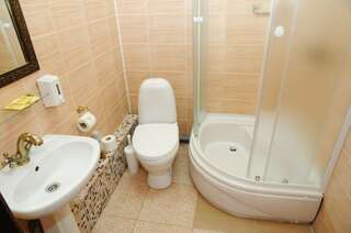 Гостиница Гончаровъ Ульяновск Двухместный номер с 2 отдельными кроватями-4