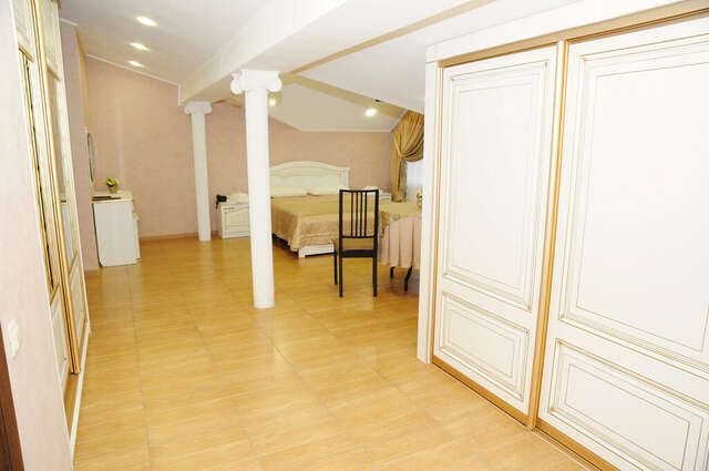 Гостиница Гончаровъ Ульяновск-82